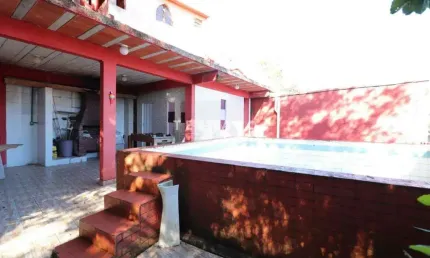 Casa à venda, 13 quartos, 10 suítes, 1 vaga, Artistas - Teresópolis/RJ