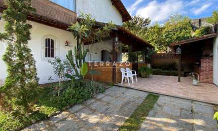 Casa à venda, 4 quartos, 1 suíte, 3 vagas, Comary - Teresópolis/RJ