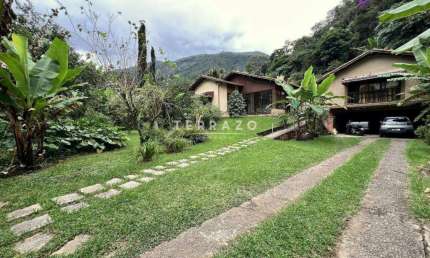 Casa à venda, 5 quartos, 1 suíte, 4 vagas, Alto - Teresópolis/RJ