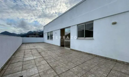 Cobertura à venda, 2 quartos, 1 suíte, 1 vaga, Várzea - Teresópolis/RJ