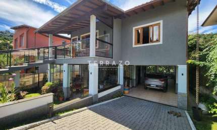 Casa em Condomínio à venda, 4 quartos, 2 suítes, 2 vagas, Posse - Teresópolis/RJ