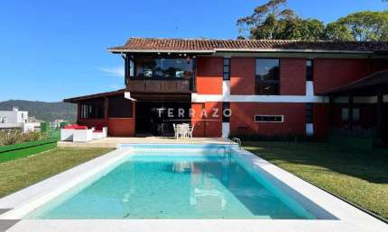 Casa à venda, 5 quartos, 2 suítes, 2 vagas, Alto - Teresópolis/RJ