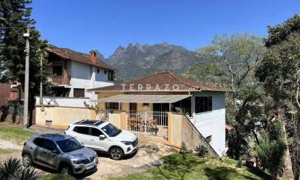 Casa à venda, 4 quartos, 3 suítes, 1 vaga, Alto - Teresópolis/RJ