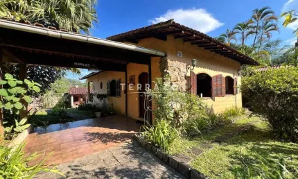 Casa em Condomínio à venda, 3 quartos, 1 suíte, 1 vaga, Corujas - Guapimirim/RJ