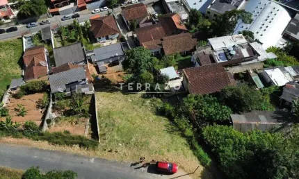 Terreno à venda na Rua General José Ribeiro, Vale do Paraíso, Teresópolis