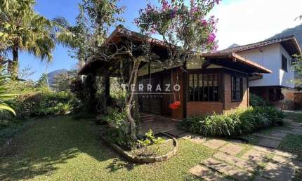 Casa à venda, 4 quartos, 2 suítes, 1 vaga, Alto - Teresópolis/RJ