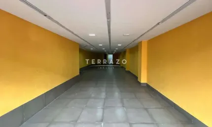 Ponto comercial para alugar na Avenida Lúcio Meira, Várzea, Teresópolis