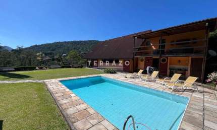 Casa em Condomínio à venda, 5 quartos, 2 suítes, 3 vagas, Comary - Teresópolis/RJ