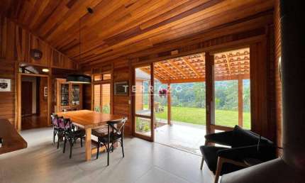 Casa em Condomínio à venda, Porteira Fechada, 5 quartos, 2 suítes, Fazenda Boa Fé - Teresópolis/RJ