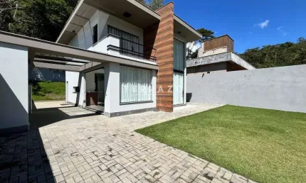 Casa à venda, 3 quartos, 3 suítes, 8 vagas, Quebra Frascos - Teresópolis/RJ