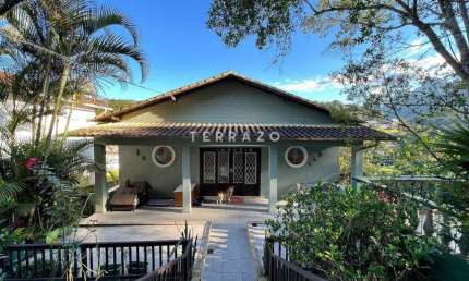 Casa à venda, 4 quartos, 1 suíte, 2 vagas, Comary - Teresópolis/RJ