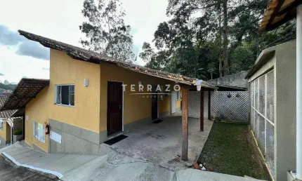 Casa em Condomínio à venda, 2 quartos, 2 vagas, Araras - Teresópolis/RJ