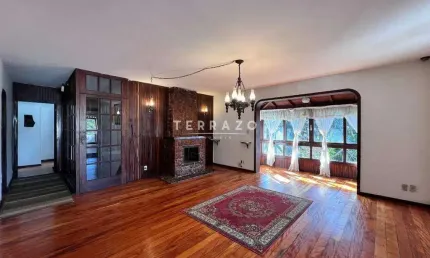 Casa à venda, 5 quartos, 3 vagas, Iucas - Teresópolis/RJ