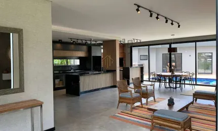 Casa alto padrão com 4 suítes, à venda na Pedra Branca - Palhoça
