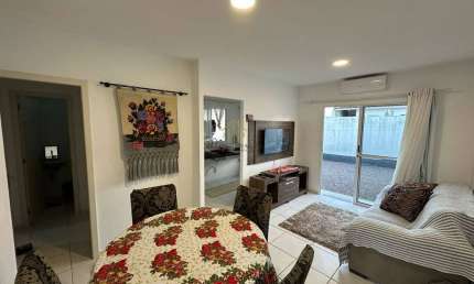 Casa com 2 quartos à venda na Avenida Paulo Roberto Vidal, Bela Vista, Palhoça