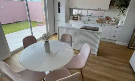 Linda casa no estilo americano no condomínio terra nova palhoça