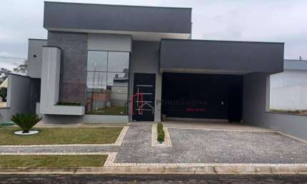 CASA TÉRREA - AMPLA E CONFORTÁVEL - CONDOMÍNIO MONTE VERDE - MONTE MOR