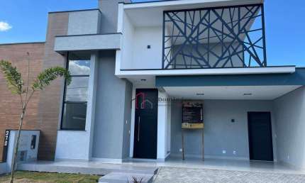 CASA TÉRREA - ACABAMENTO SUPERIOR - CONDOMÍNIO MONTERREY - MONTE MOR