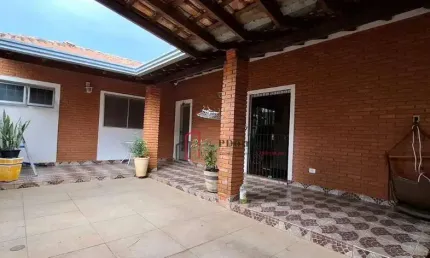 Casa com 2 quartos à venda na Rua Ernesto Barijan, Parque Hongaro, Sumaré
