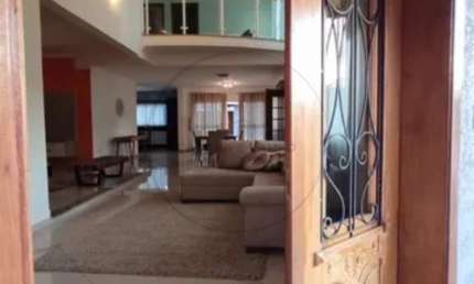 Casa à venda no condomínio de alto padrão Shambala 2 na cidade de Atibaia