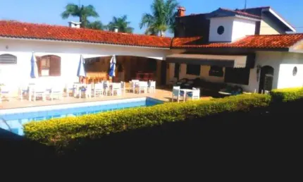 Imperdível casa à venda em atibaia-sp, jardim itaperi: 4 quartos, 3 suítes, 5 banheiros, 5 vagas, 513m² de área