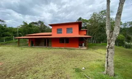 Chácara nova em loteamento com 5.100 metros de terreno em Atibaia