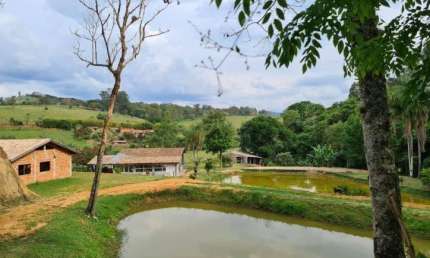 Oportunidade em Sítio à Venda em Piracaia com 30.000m²