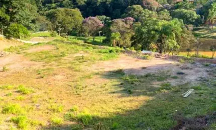 Terreno de 5.000m² em condomínio no bairro Portão, Atibaia-SP: a oportunidade que você estava procurando!