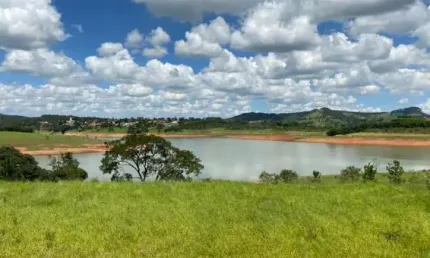 Chácara / sítio com 4 quartos à venda na Rodovia Aldo Bolini, 666, Zona Rural, Piracaia