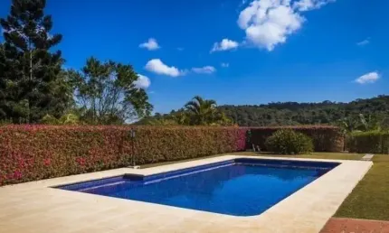 Chácara em condomínio na cidade de atibaia-sp, bairro portão: 5 quartos, 2 suítes, 6 banheiros, 5 vagas, 800m².