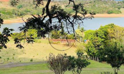 Sítio na represa e pé na água com preço imperdível - Joanópolis