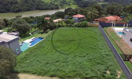 Terreno em condomínio com vista e acesso para represa - joanópolis