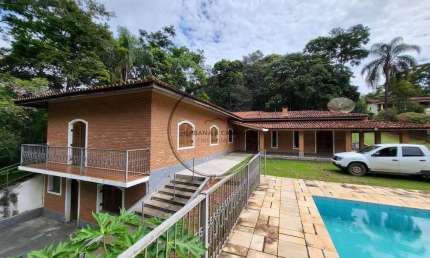 Belíssimo sítio à venda com acesso exclusivo para Represa em Piracaia-SP