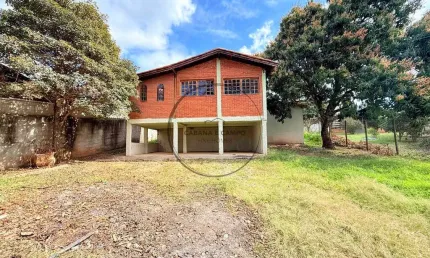 Casa à venda jd. estância brasil em atibaia - vista para pedra grande