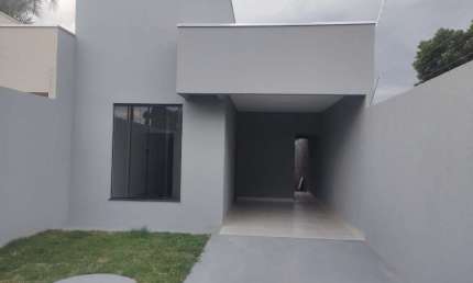 Casa à venda no bairro Jardim Serrano - Caldas Novas/GO