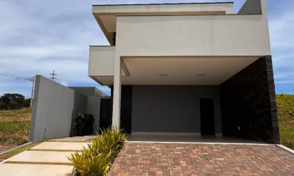 Casa à venda na Rua Coronel Cirilo Lopes de Morais, Cidade das Flores, Caldas Novas