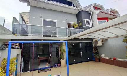 Triplex para Venda em Curitiba, Sitio Cercado, 3 dormitórios, 2 suítes, 3 banheiros, 2 vagas