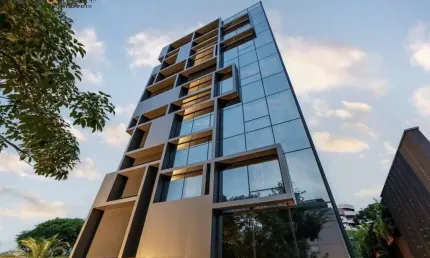 Apartamento para Venda em Curitiba, Centro Cívico, 3 dormitórios, 3 suítes, 4 banheiros, 3 vagas