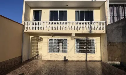 Sobrado para Venda em São José dos Pinhais, Ipê, 3 dormitórios, 2 banheiros, 2 vagas