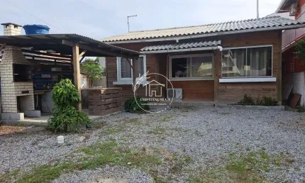 Casa com 2 quartos à venda no Pinheira, Palhoça 
