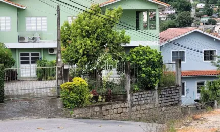 Casa à venda no bairro Fazenda Santo Antônio - São José/SC