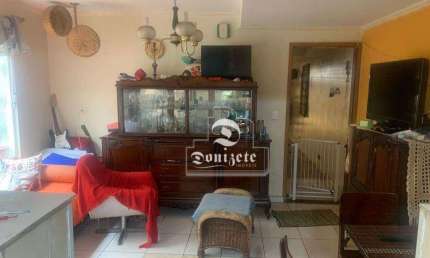 Sobrado com 3 dormitórios à venda, 180 m² por R$ 779.999,99 - Campestre - Santo André/SP