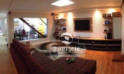 Sobrado com 3 dormitórios à venda, 187 m² por R$ 820.000,00 - Vila Scarpelli - Santo André/SP