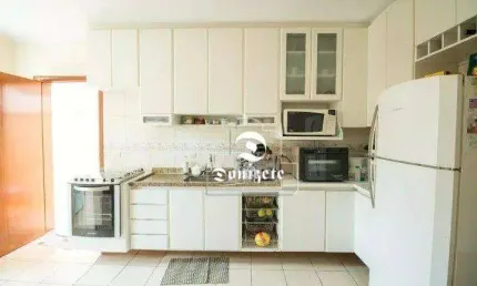 Sobrado com 4 dormitórios à venda, 180 m² por R$ 1.100.000,00 - Vila Assunção - Santo André/SP