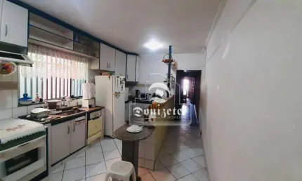 Casa com 2 dormitórios à venda, 140 m² por R$ 759.999,90 - Santa Maria - Santo André/SP