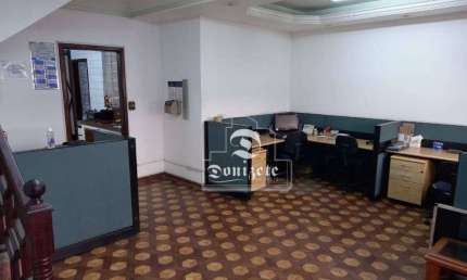 Sobrado com 3 dormitórios para alugar, 209 m² por R$ 3.900,08/mês - Campestre - Santo André/SP