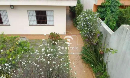 Térrea á venda  na Vila Gilda em Santo André com 3 quartos e 5 vagas de garagens , 268 m² por R$ 1.499.999