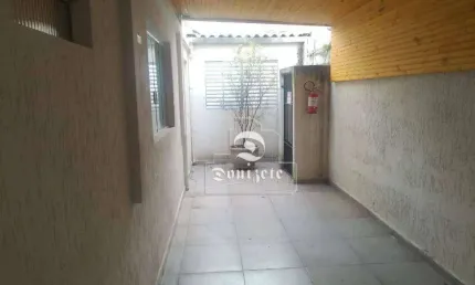 Casa com 1 dormitório para alugar, 100 m² por R$ 5.543,00/mês - Jardim - Santo André/SP