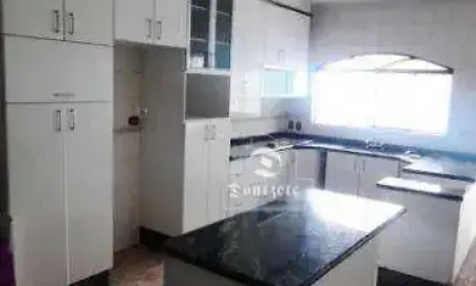 Sobrado com 4 dormitórios à venda, 249 m² por R$ 981.000,00 - Vila São Pedro - Santo André/SP