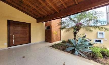 Aproveite!! Essa casa a venda no o Lazuli Club Plaza em Piracicaba é realmente uma oportunidade imperdível!